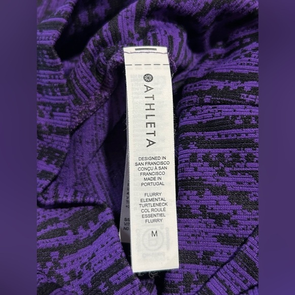 Athleta Flurry Elemental Turtleneck Snowscape Black / Basalt Violet M - Picture 7 of 7
